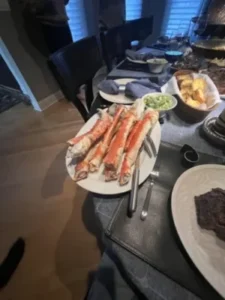 Click to view full screen Super Colossal Red King Crab Legs photo review